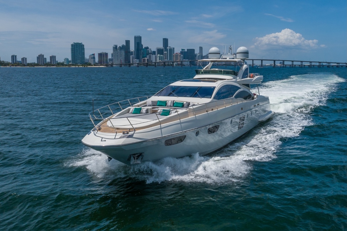 Inside the Economics of Miami’s Charter Industry: Who Actually Rents Yachts? hero image