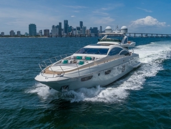 Inside the Economics of Miami’s Charter Industry: Who Actually Rents Yachts? image